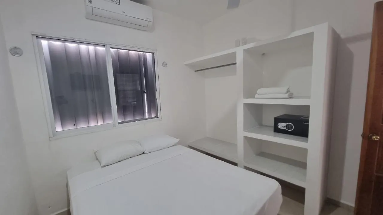 A Una Calle Del Ado 5Ta Avenida Πλάγια Ντελ Κάρμεν 0*,