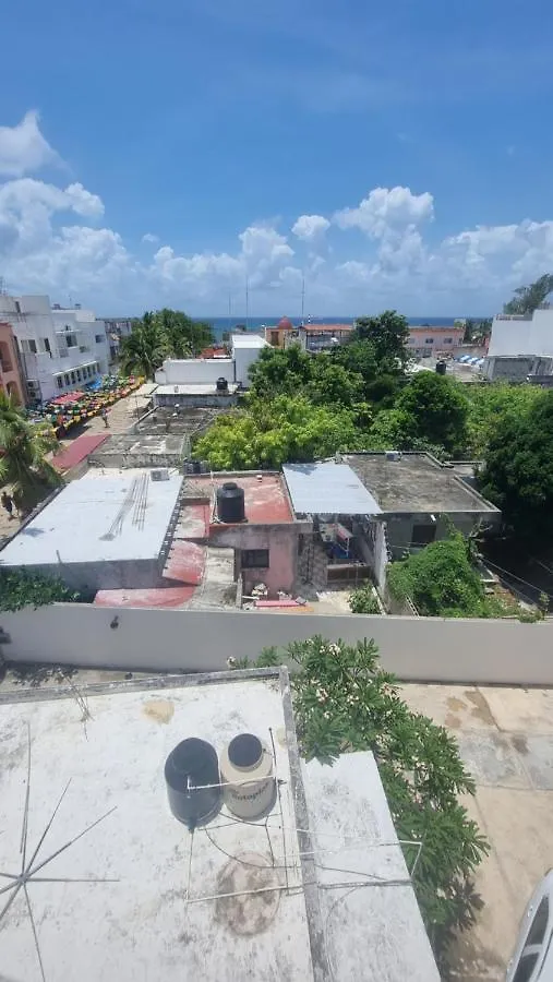 A Una Calle Del Ado 5Ta Avenida Playa del Carmen Apartment